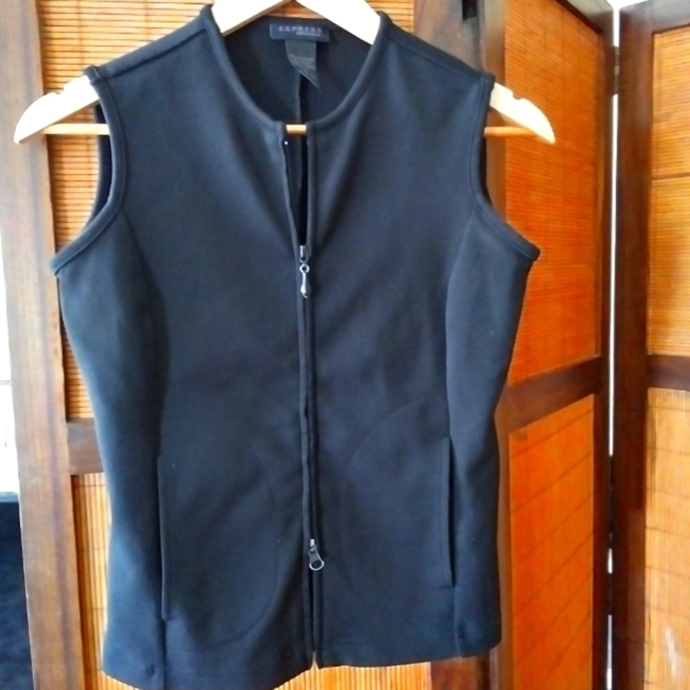Express black fitted zip- up vest